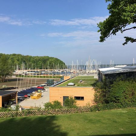 Ferienwohnung Yachthafen-Foerdeblick Глюксбург Екстер'єр фото
