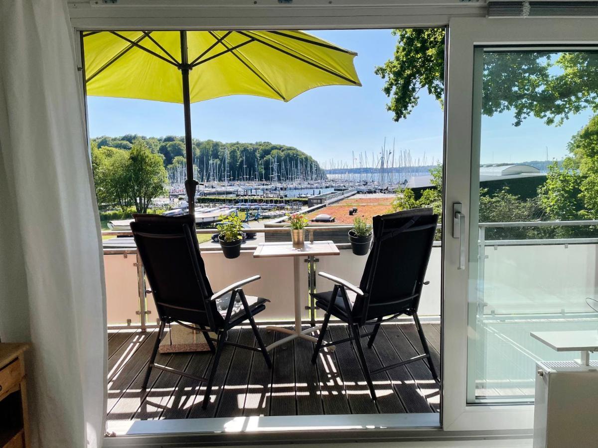 Ferienwohnung Yachthafen-Foerdeblick Глюксбург Екстер'єр фото